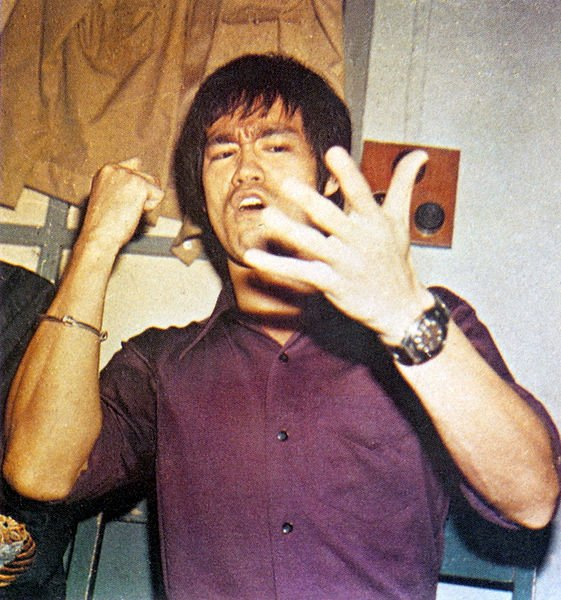Bruce Lee wearing a brown dial Seiko 6139-6010